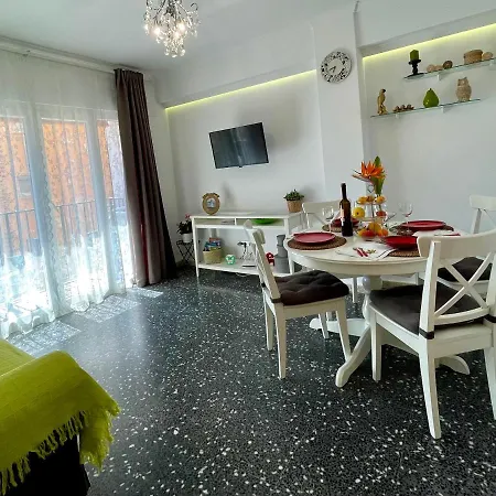 Papagayo Cómodo, Bonito, Céntrico Apartamento
